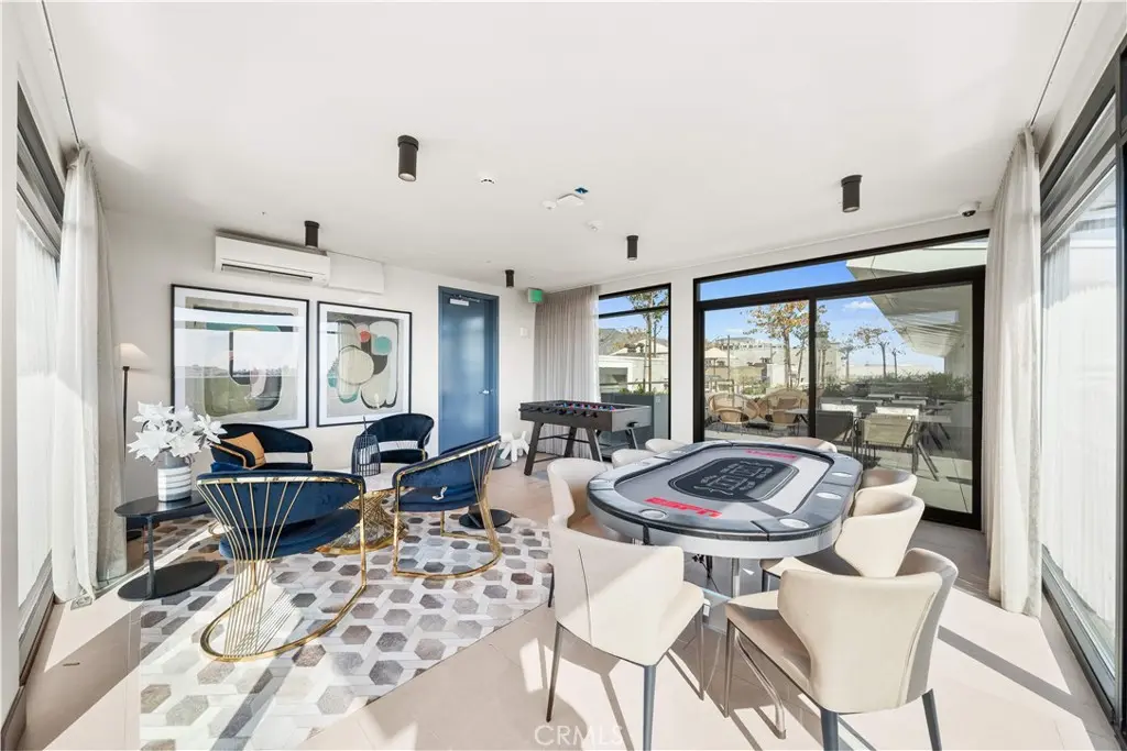 218 N El Molino Avenue 303, Pasadena, CA — listing photo 1