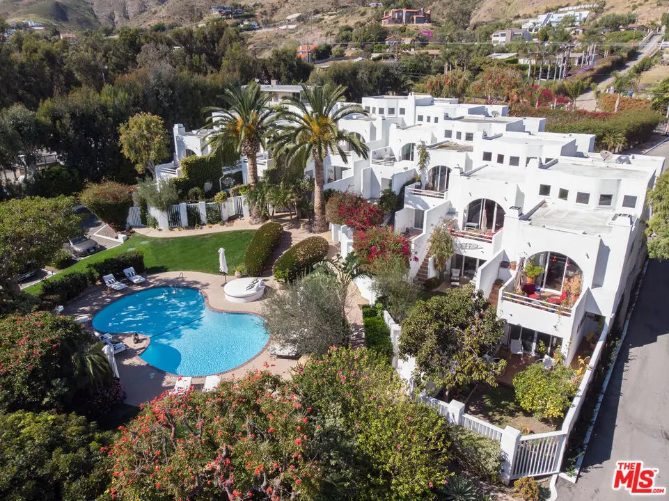 Residential Lease for rent at 31240 Bailard Road, Malibu, Los Angeles County, CA featuring 2 beds and 3 baths