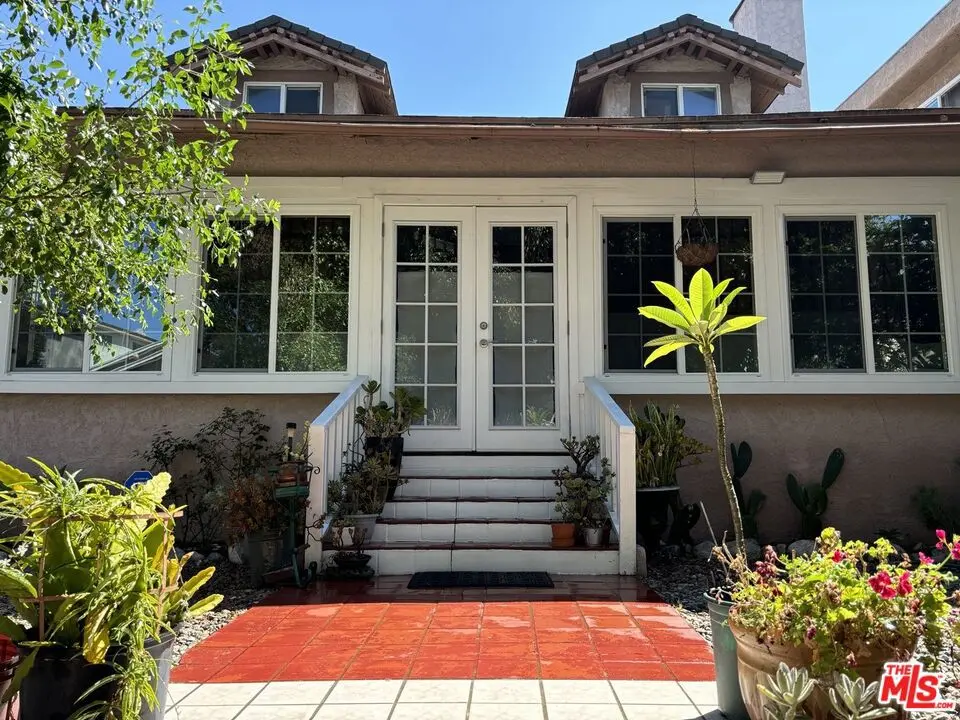 Single Family Residence for sale at 416 N Serrano Avenue, Los Angeles, CA featuring 3 beds and 2 baths