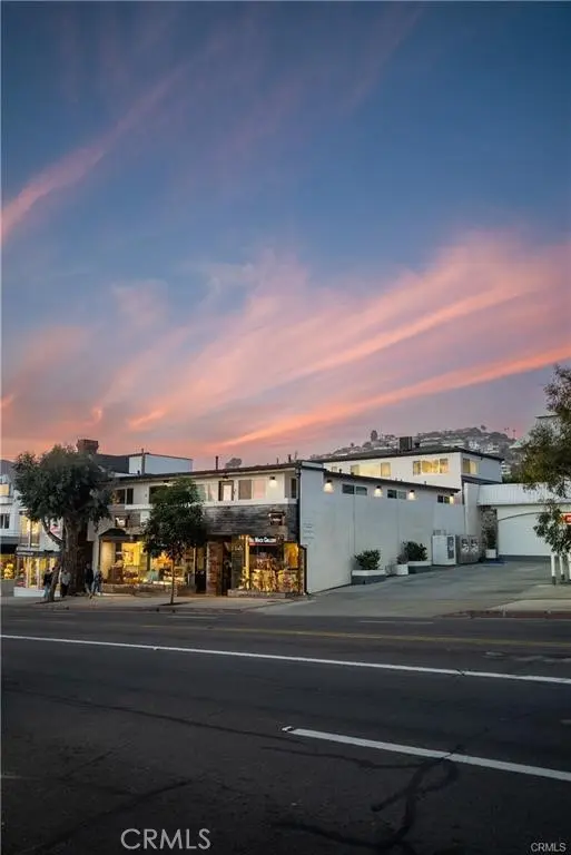 Apartment for rent at 577 S Ramona #E, Laguna Beach, CA featuring 2 beds and 1 bath