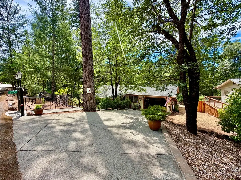 11783 Western Pine Road, Loch Lomond, CA — listing photo 1