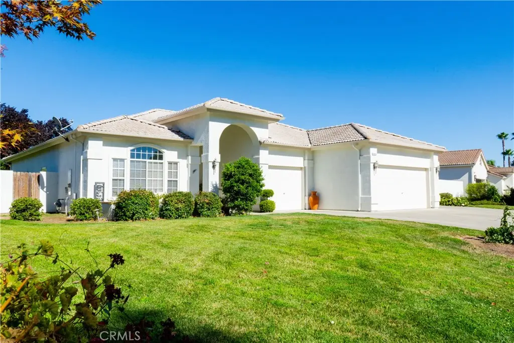 6643 Desert Springs, Chowchilla, CA — listing photo 1