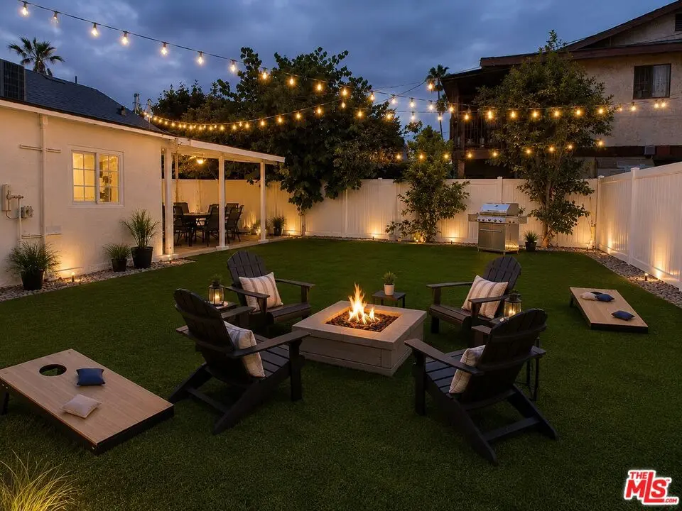 Residential Lease for rent at 1982 Olive Avenue, Long Beach, Los Angeles County, CA featuring 4 beds and 2 baths