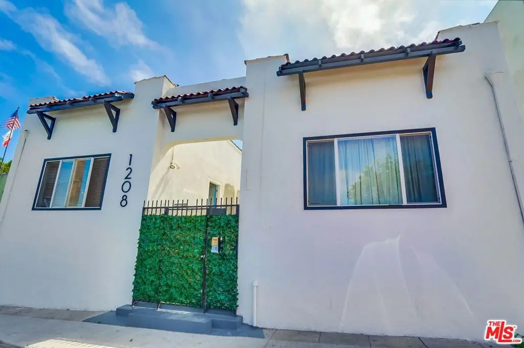Residential Income for sale at 1208 Daisy Avenue, Long Beach, CA featuring 2 beds and 12 baths