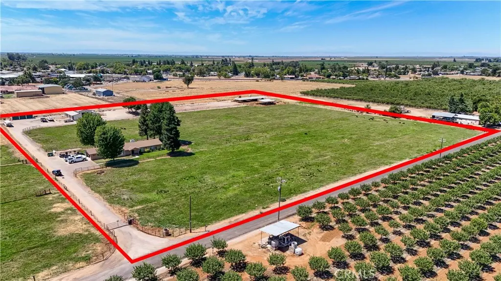 13343 Hainline, Le Grand, CA — listing photo 1