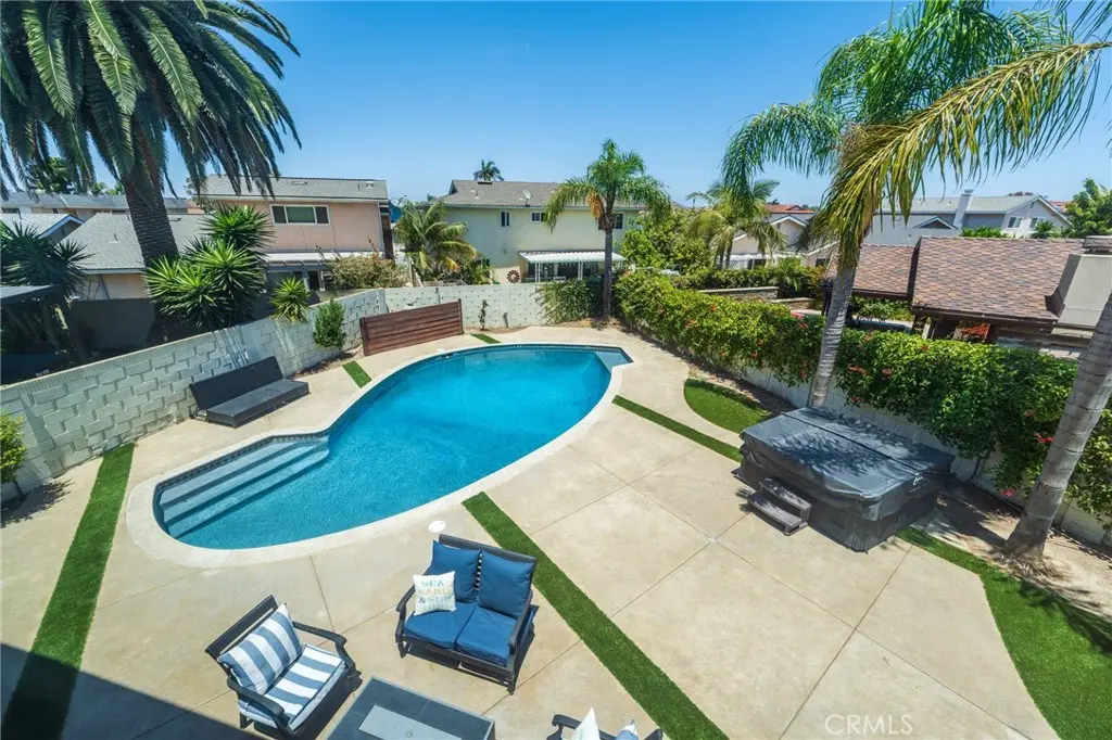 Single Family Residence for sale at 3550 Goldenrod Circle, Seal Beach, CA featuring 5 beds and 4 baths