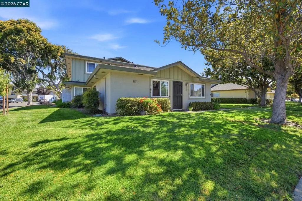Condominium for sale at 34732 Skylark Dr 4, Union City, CA featuring 2 beds and 1 bath