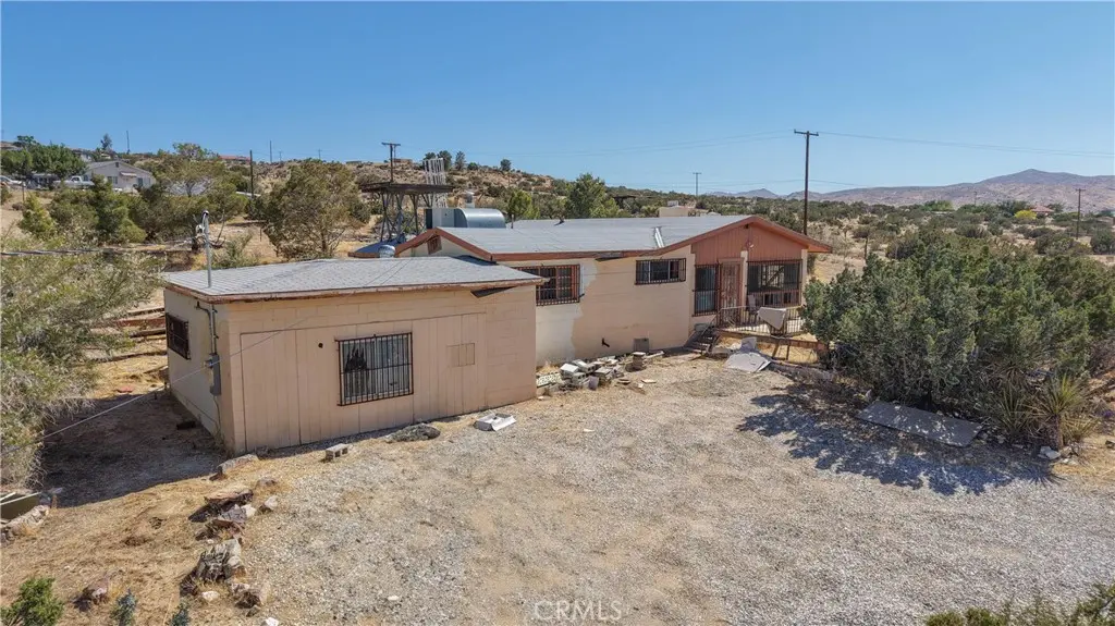 25435 Skyline Drive, Apple Valley, CA — listing photo 1