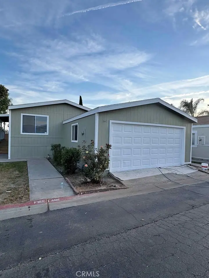 Manufactured In Park for sale at 80 E Dawes Street 164, Perris, CA featuring 3 beds and 2 baths