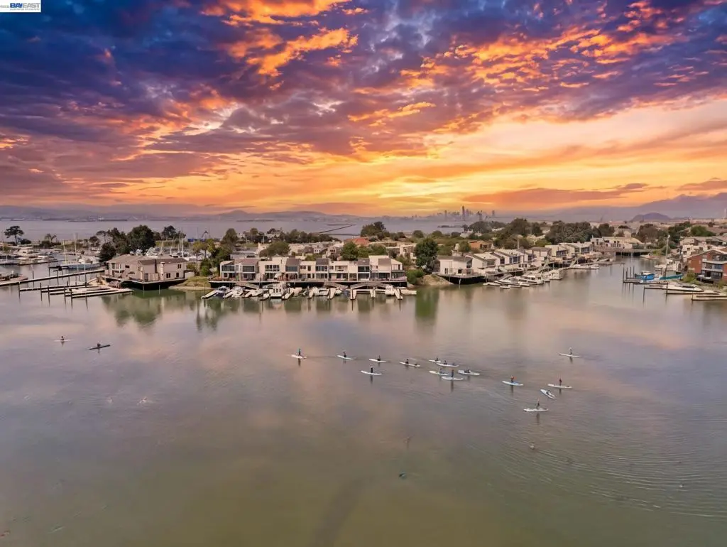 Townhouse for sale at 443 Cola Ballena, Alameda, CA featuring 3 beds and 3 baths
