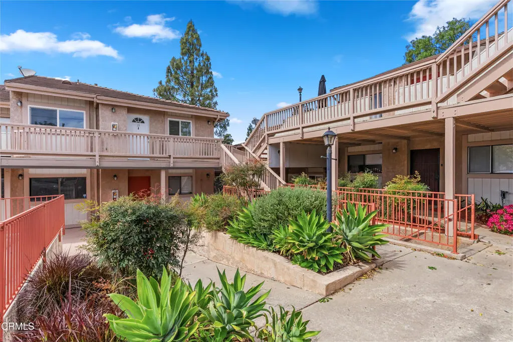 1745 Los Feliz Drive 12, Thousand Oaks, CA — listing photo 1