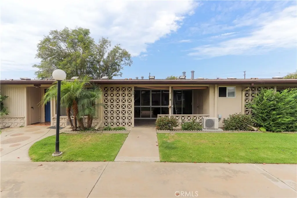 13340 El Dorado Dr M8190j, Seal Beach, CA — listing photo 1