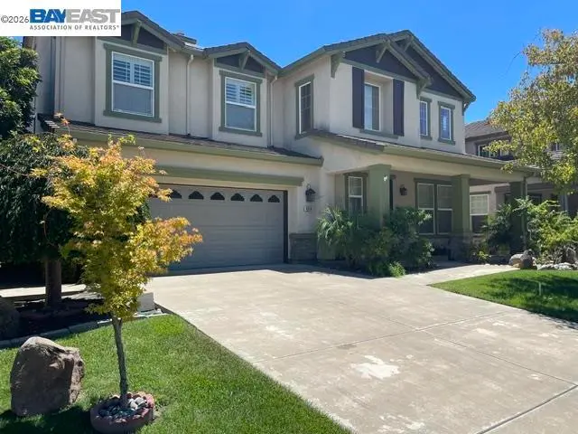 Single Family Residence for sale at 6056 Silveroak Cir, Stockton, CA featuring 5 beds and 4 baths