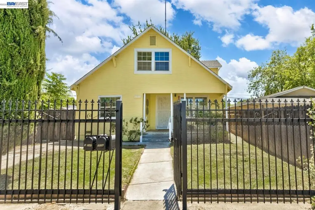 3534 20Th Ave, Sacramento, CA — listing photo 1