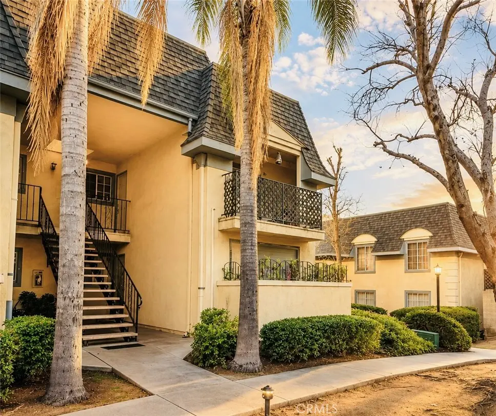 149 W 6th Street 10, San Bernardino, CA — listing photo 1
