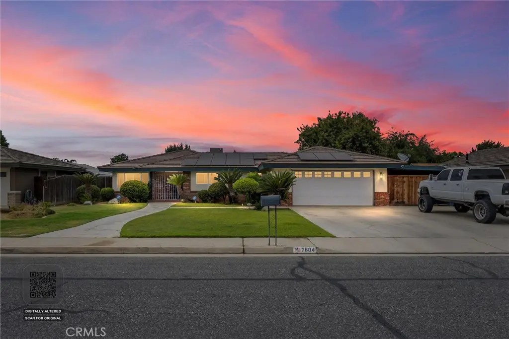 Single Family Residence for sale at 7604 Kimberly, Bakersfield, CA featuring 3 beds and 2 baths