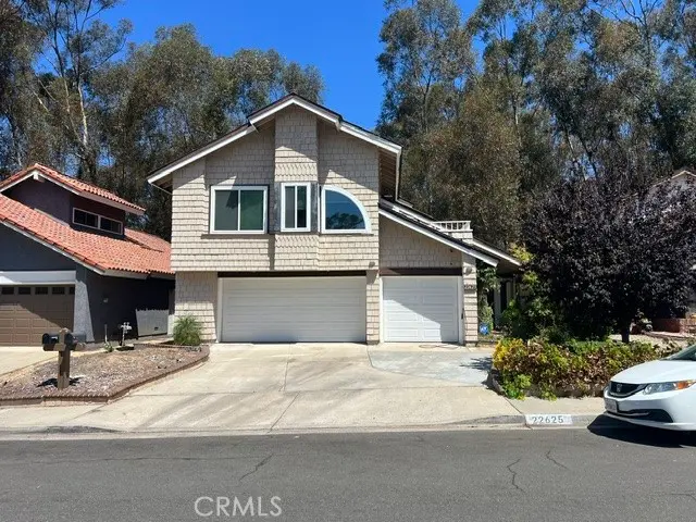 Single Family Residence for sale at 22625 Wood Shadow, Lake Forest, CA featuring 5 beds and 3 baths