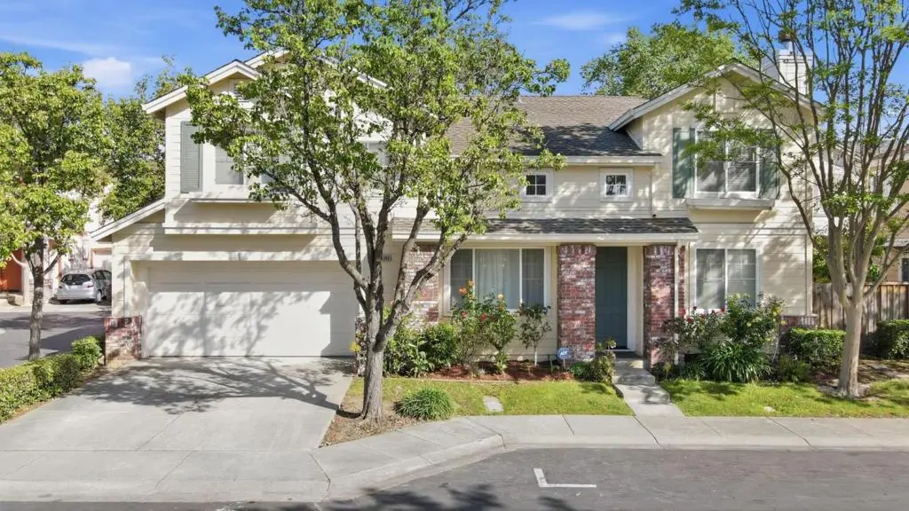 Single Family Residence for sale at 4040 Hemingway, Fremont, CA featuring 3 beds and 3 baths
