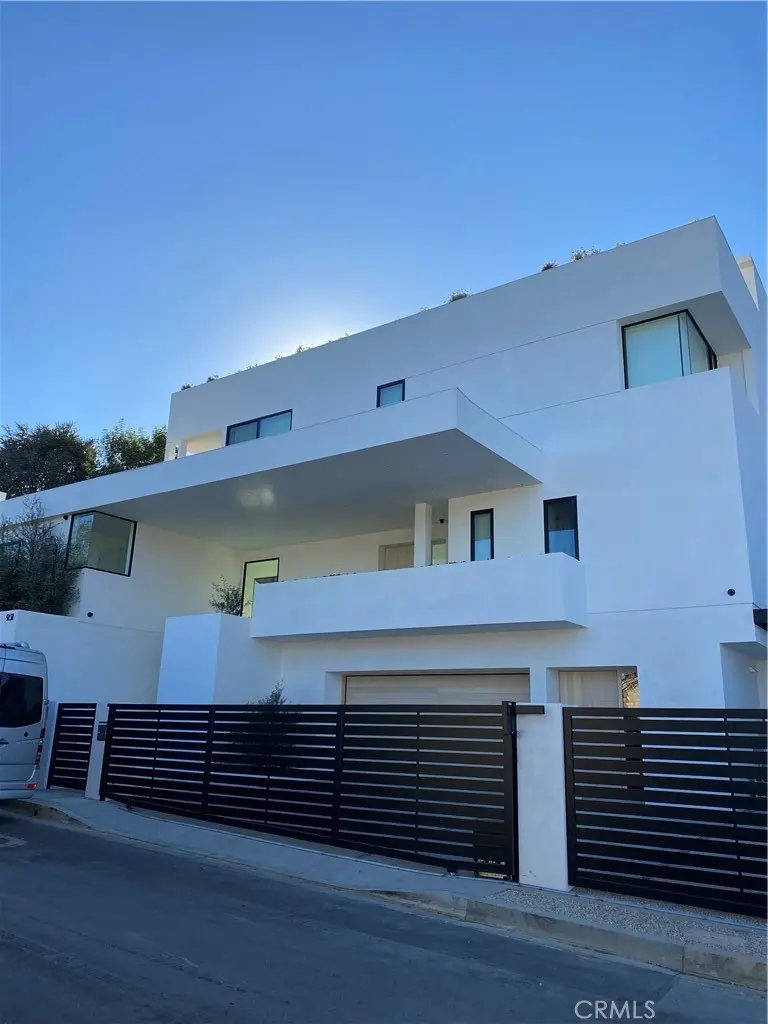 931 Kenfield, Brentwood, CA — listing photo 1