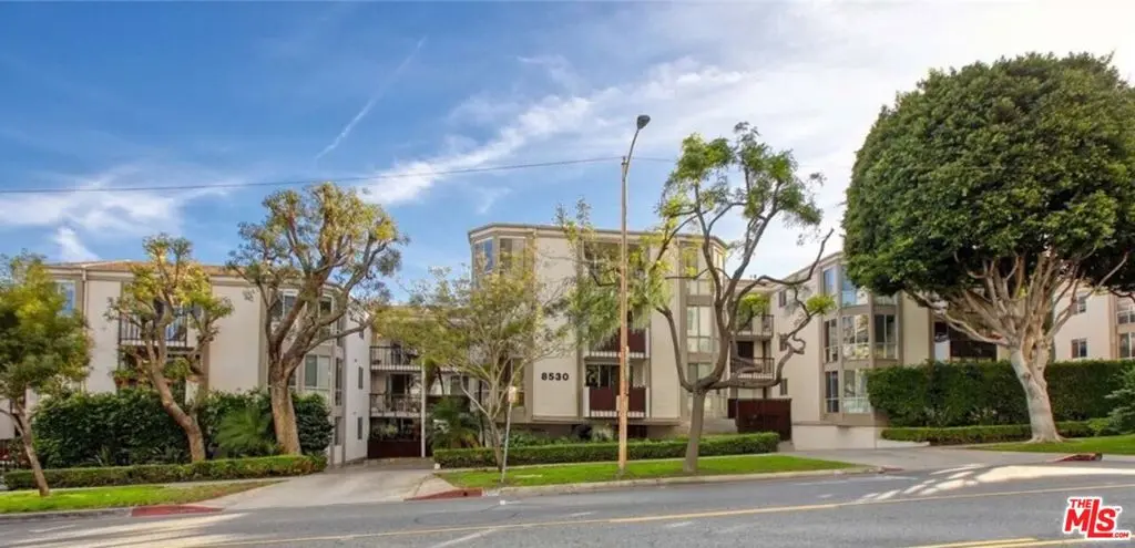 Condominium for sale at 8530 Holloway Drive 222, West Hollywood, CA featuring 1 bed and 1 bath