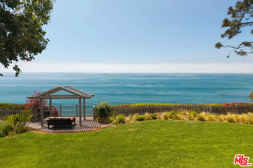 28980 Cliffside Drive, Malibu, CA — listing photo 1