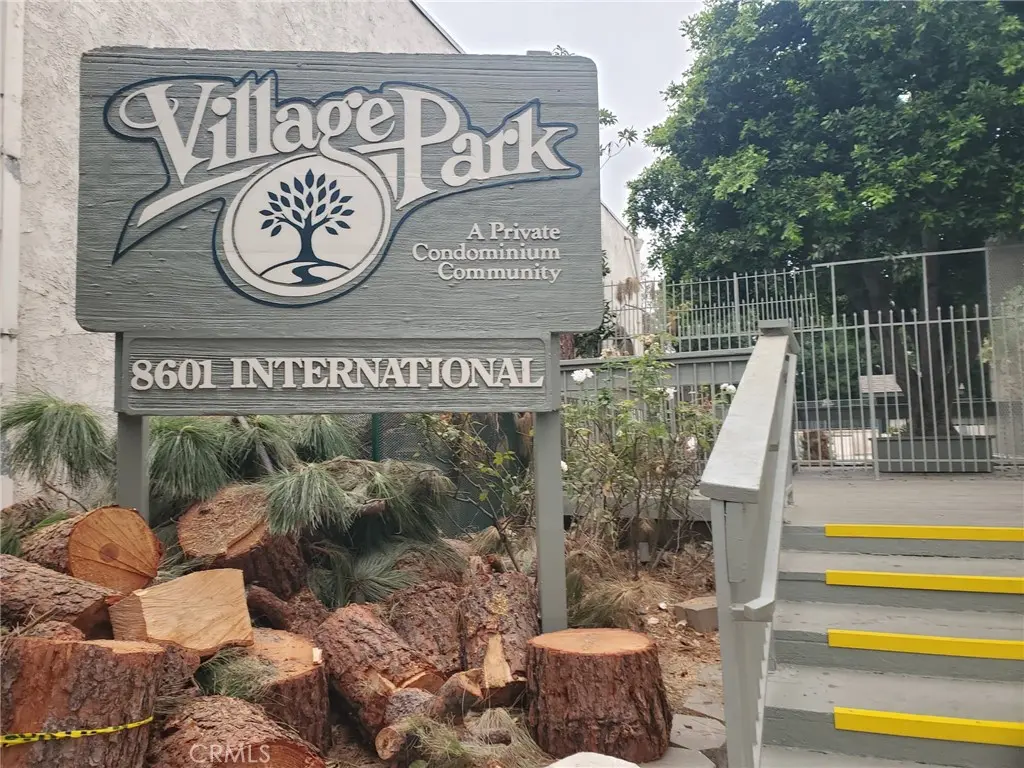 8601 International 166, Canoga Park, CA — listing photo 1