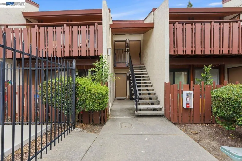 Condominium for sale at 38684 Country Ter, Fremont, CA featuring 2 beds and 2 baths