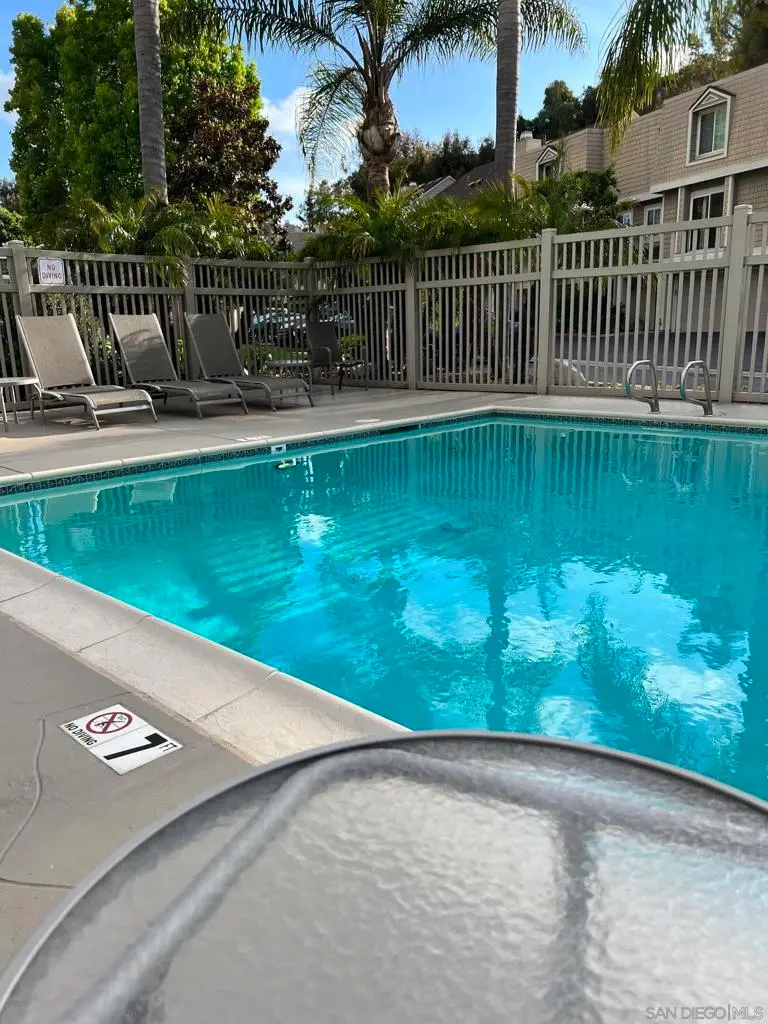 Townhouse for rent at 3753 Balboa Terr D, San Diego, CA featuring 3 beds and 2 baths