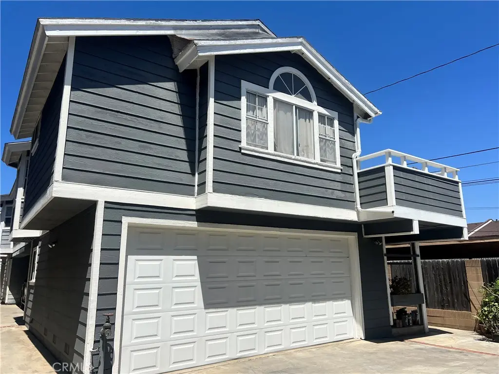 13933 Kornblum C, Hawthorne, CA — listing photo 1