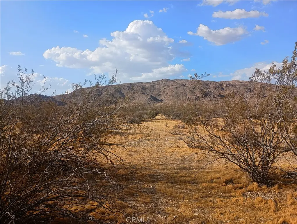 12963 Sunset Drive, Lucerne Valley, CA — listing photo 1