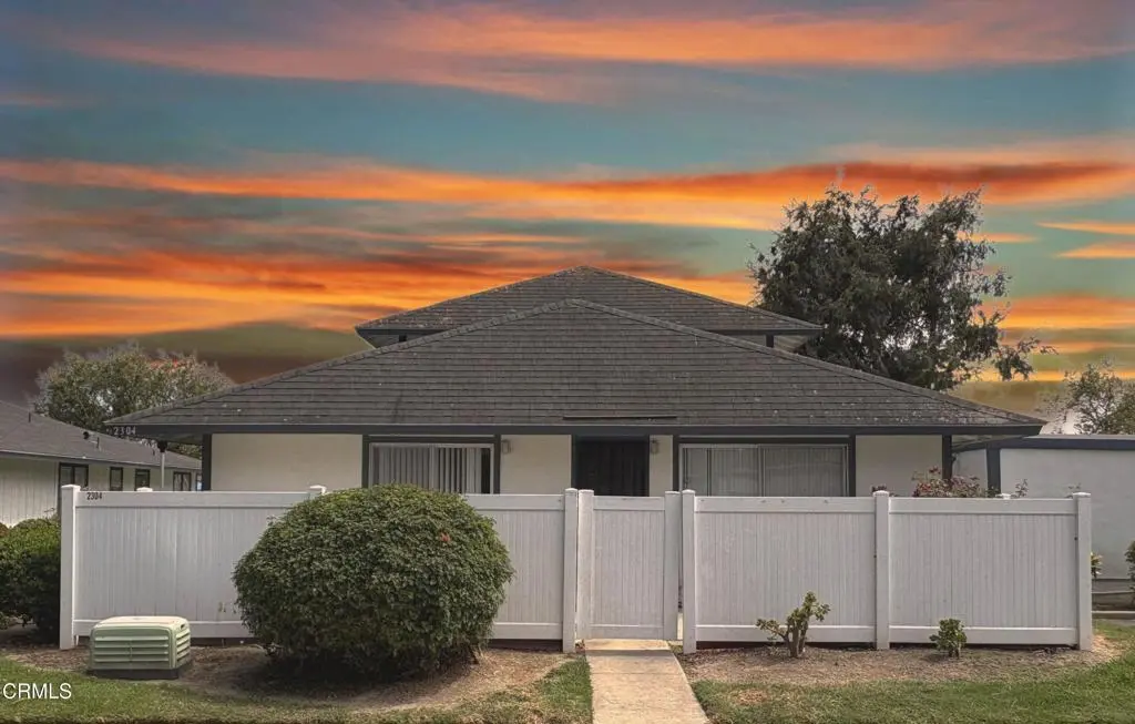 Townhouse for sale at 2304 Miramar Walk, Oxnard, CA featuring 2 beds and 1 bath