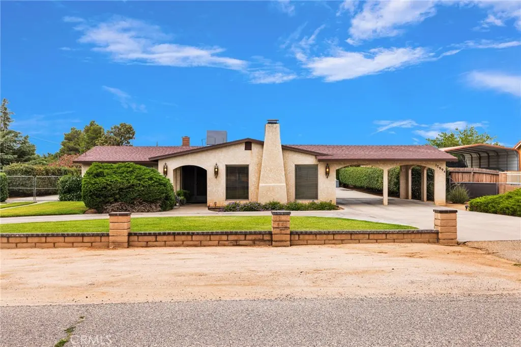 17994 Pine Street, Hesperia, CA — listing photo 1