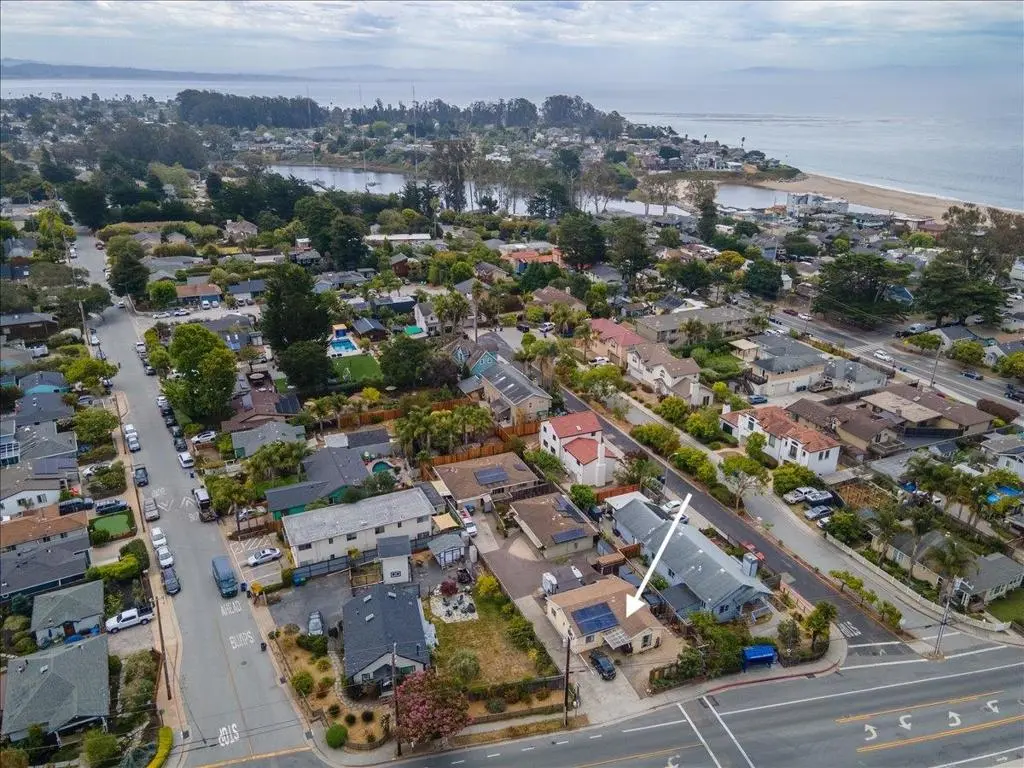 Triplex for sale at 570 17th Avenue, Santa Cruz, CA