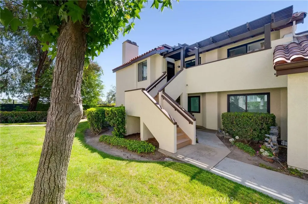 Condominium for sale at 836 Trinity, Claremont, CA featuring 2 beds and 2 baths