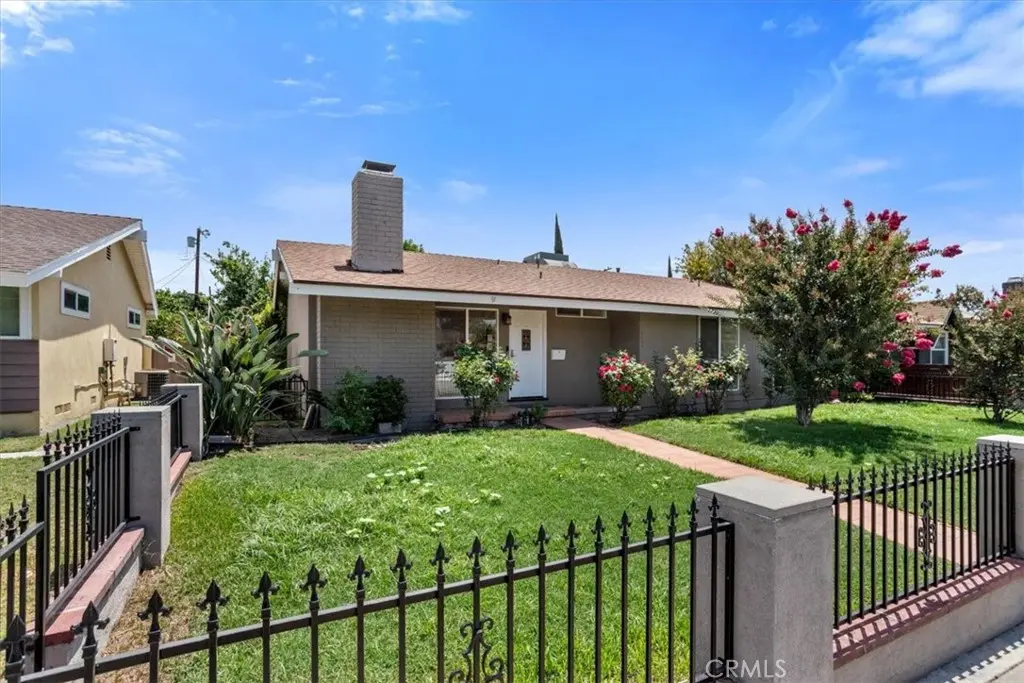 7942 De Soto Avenue, Canoga Park, CA — listing photo 1