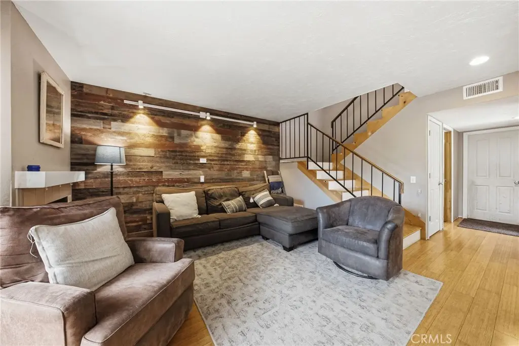 Townhouse for sale at 886 Huasna, Arroyo Grande, CA featuring 3 beds and 3 baths