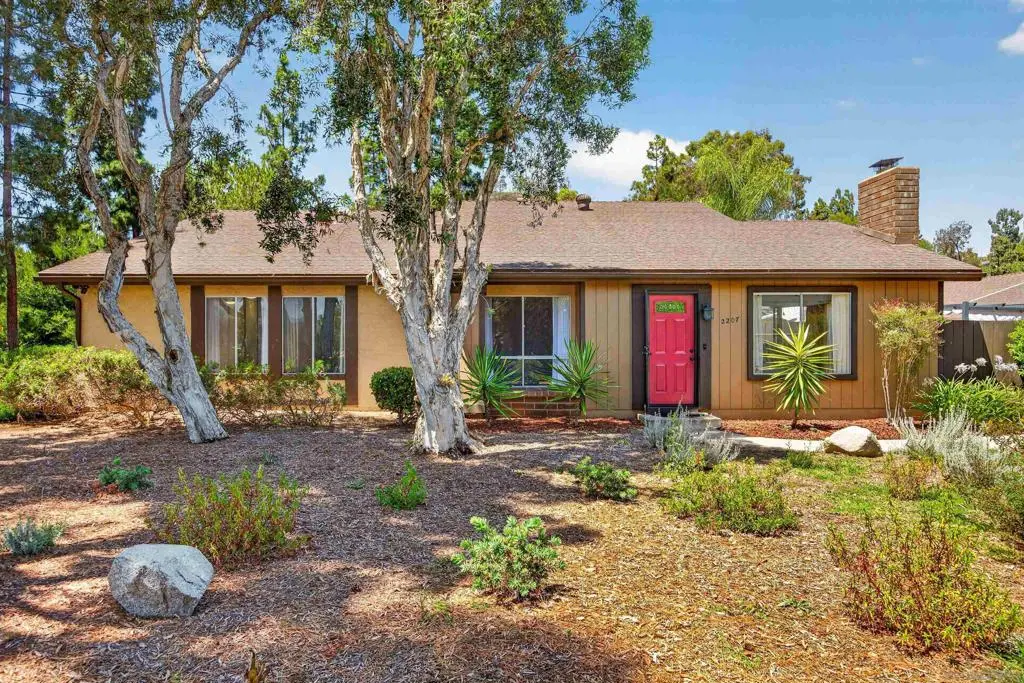 2207 Arborvitae, Spring Valley, CA — listing photo 1