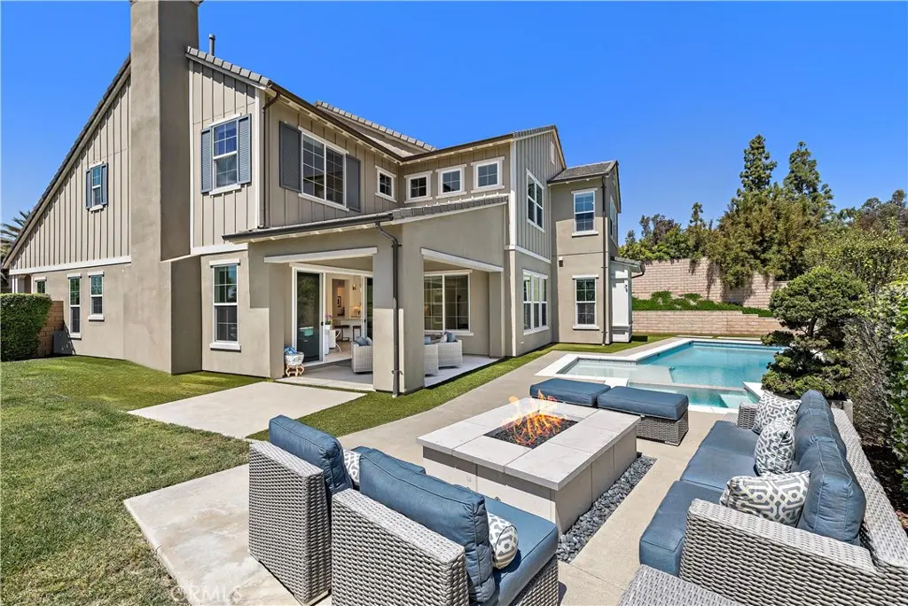 2491 N La Colina Court, Orange, CA — listing photo 1