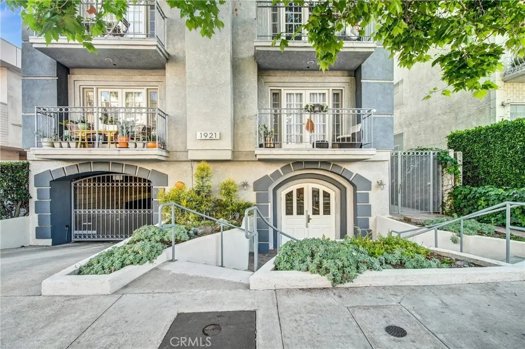 Condominium for sale at 1921 Malcolm Avenue 201, Los Angeles, CA featuring 2 beds and 2 baths