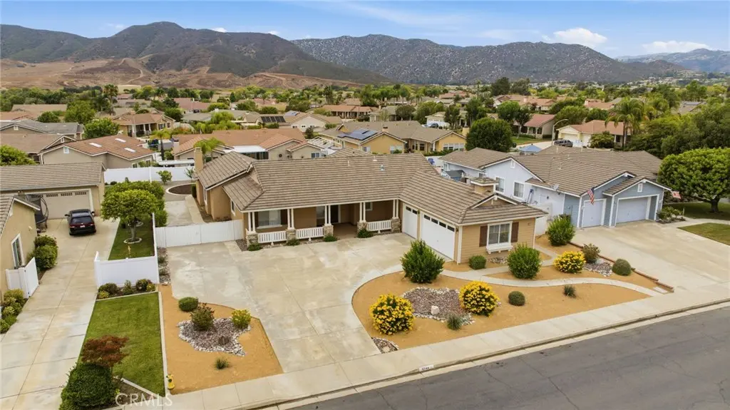 Single Family Residence for sale at 42144 Santa Fe Trail, Murrieta, CA featuring 5 beds and 3 baths