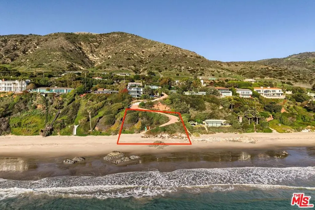 33398 Pacific Coast Highway, Malibu, CA — listing photo 1