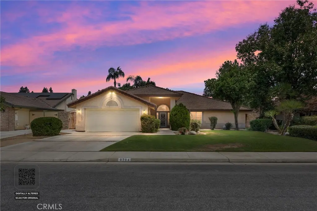 8704 Bridlewood Lane, Bakersfield, CA — listing photo 1