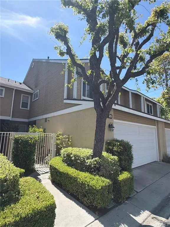 Condominium for sale at 20 Rosewood, Aliso Viejo, CA featuring 3 beds and 3 baths