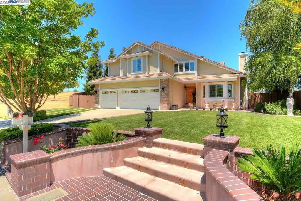 Residential Lease for rent at 3644 Glasgow, Livermore, CA featuring 5 beds and 3 baths