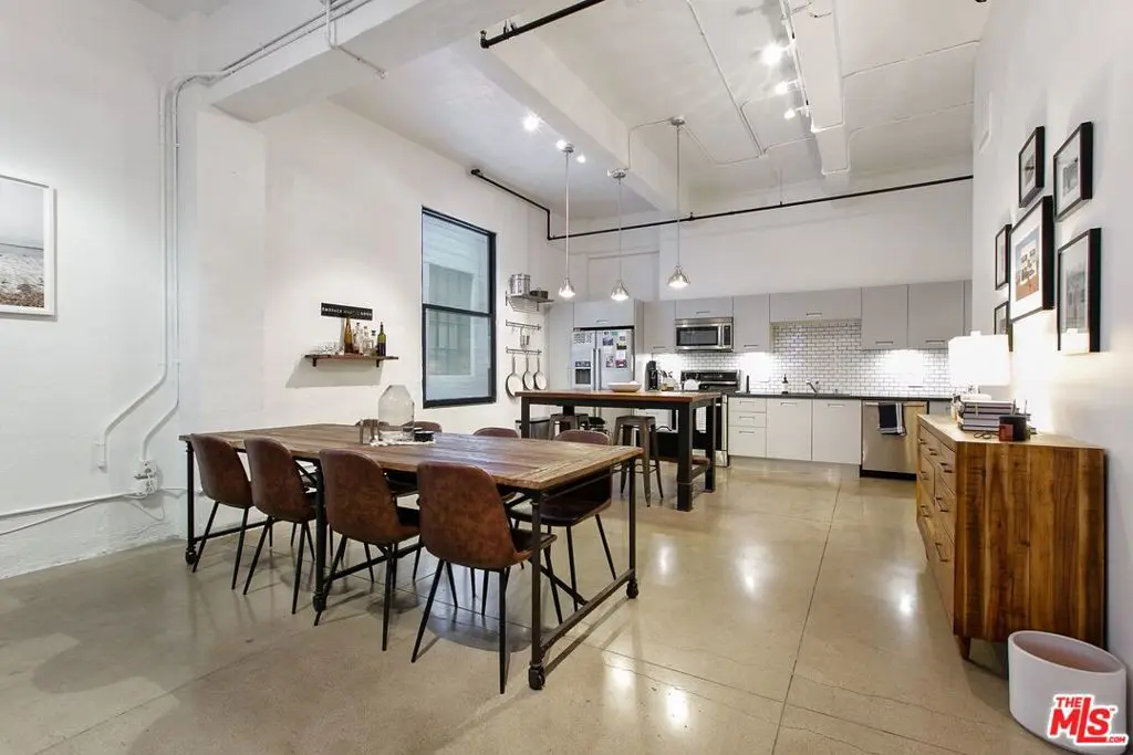Residential Lease for rent at 738 S LOS ANGELES Street 407, Los Angeles, Los Angeles County, CA featuring 1 bed and 1 bath