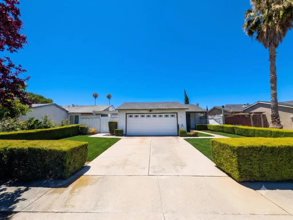 Single Family Residence for sale at 1834 Macduee Way, San Jose, CA featuring 5 beds and 2 baths