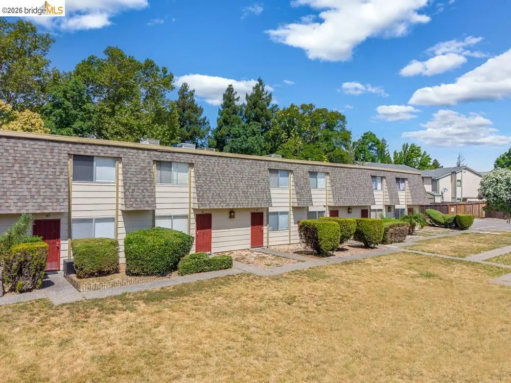 Apartment for sale at 1955 Grande Cir, Fairfield, CA