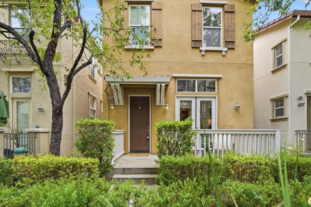 Single Family Residence for sale at 2206 Golden Crest, San Jose, CA featuring 2 beds and 3 baths
