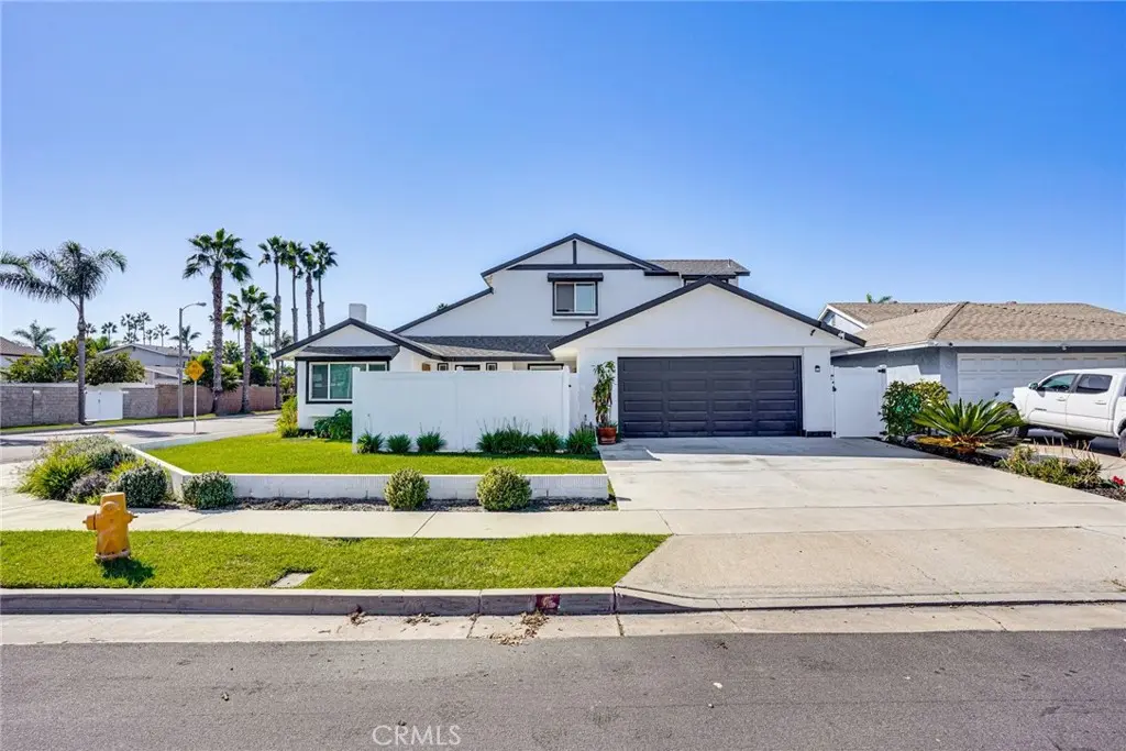 21221 Banff, Huntington Beach, CA — listing photo 1