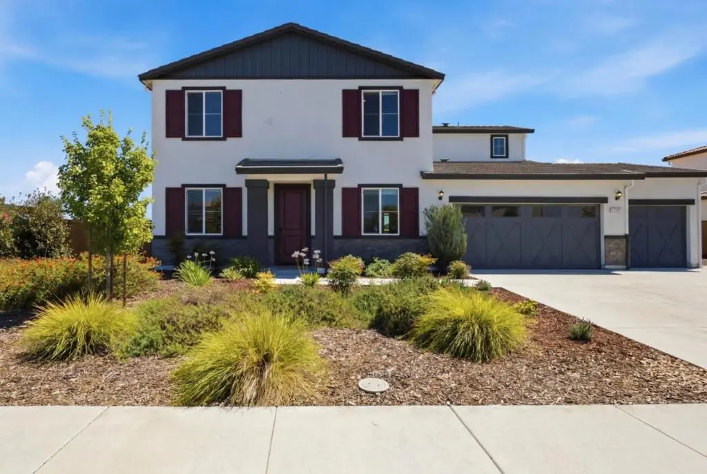 Single Family Residence for sale at 1225 Autumn Breeze Drive, Dixon, CA featuring 4 beds and 3 baths